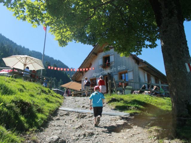 Alpwirtschaft Räbalp Sommer