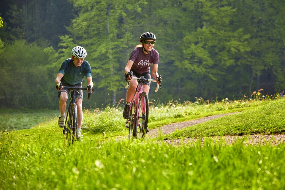 Zwei Biker auf der Rigi