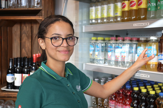 Leoni Possu, Mitarbeiterin Gastronomie