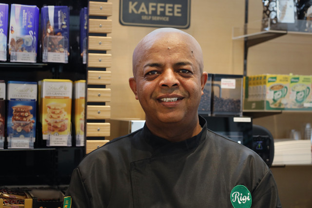 Mehari Nigussie Bante, Mitarbeiter Küche