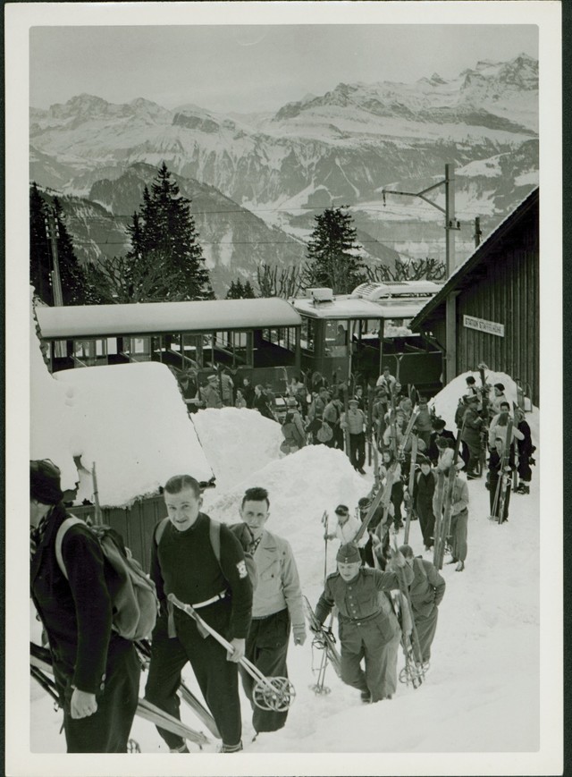Skifahren boomt Geschichte