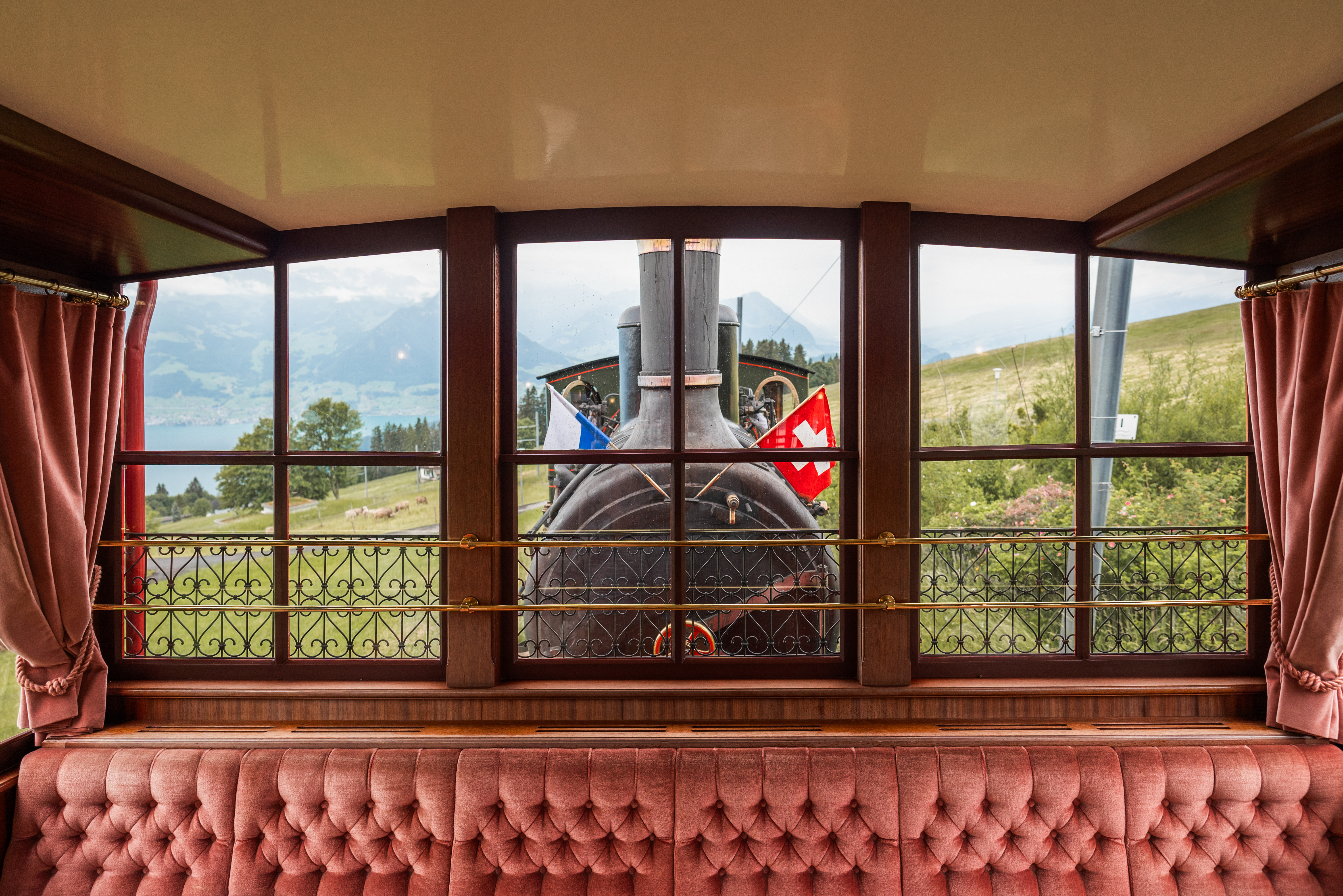 Bergfahrt im Salonwagen mit Dampflok Nr. 17